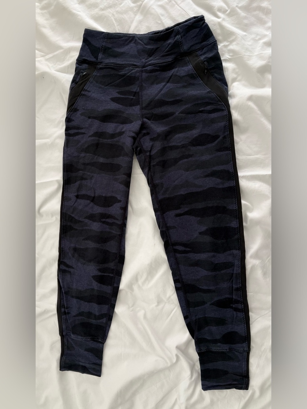 Lululemon Bolt Sweatpant size 4